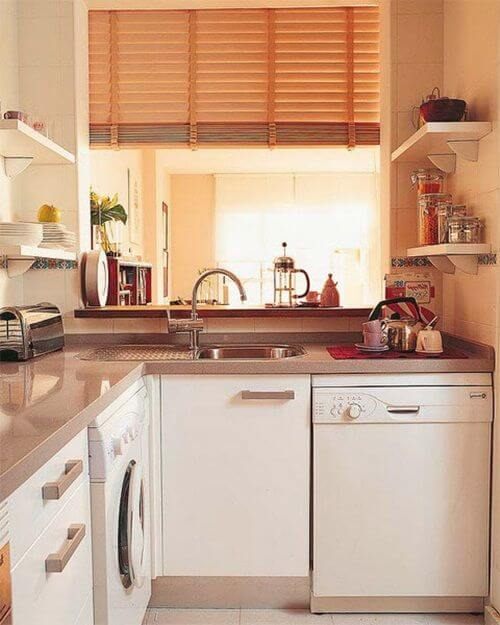 Nên thiết kế không gian bếp nhỏ như thế nào để vừa tiết kiệm diện tích mà vừa đảm bảo thẩm mỹ và tiện lợi cho chủ nhà